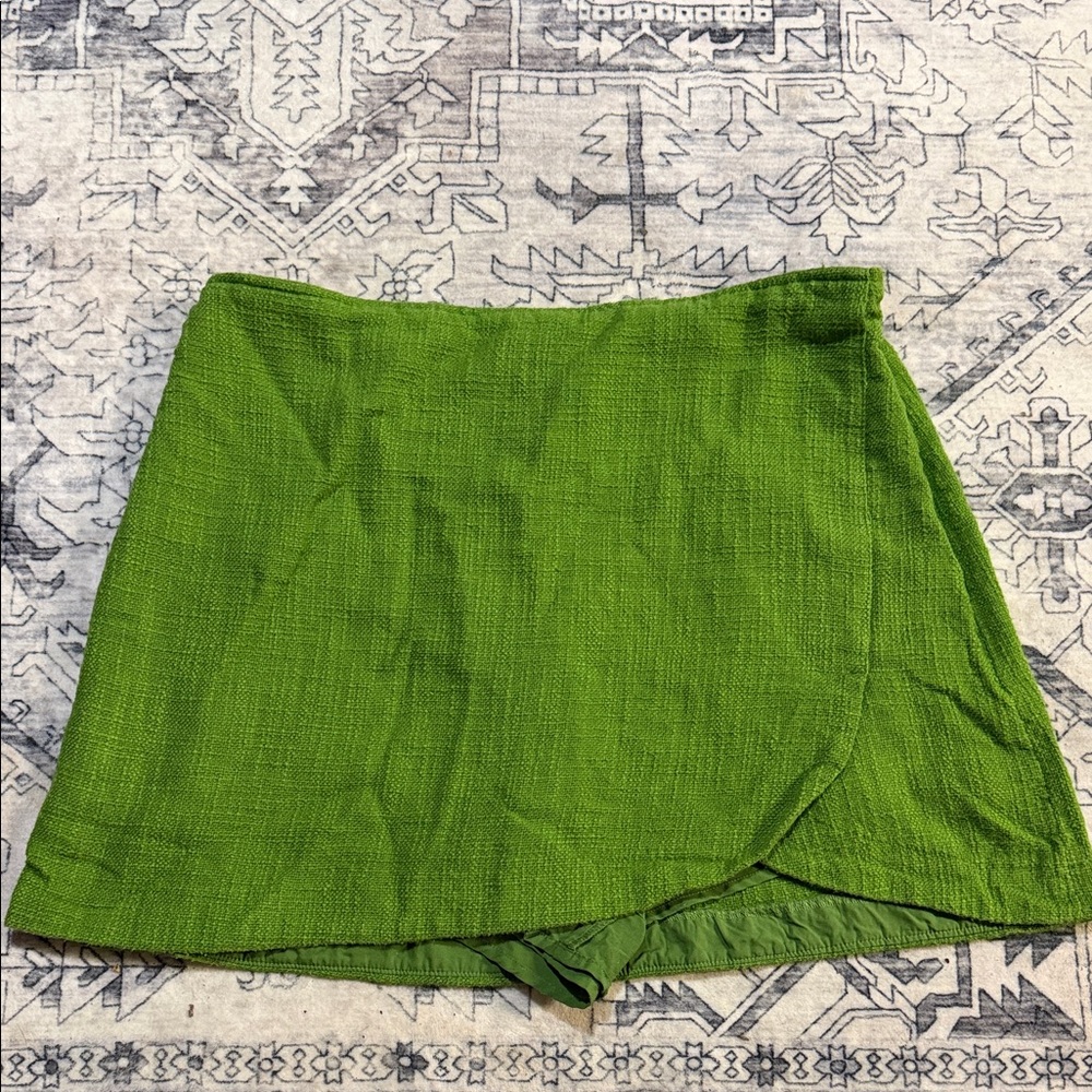 Abercrombie & Fitch Bright Green Asymmetrical Wrap Skort